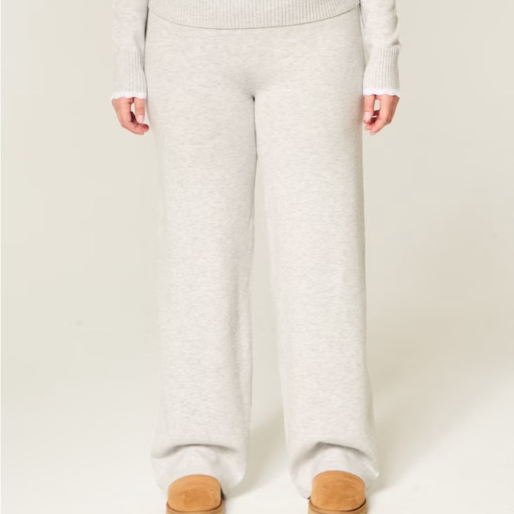 Hollister gilly Hicks Light tan fold over lounge Wide Leg Pants